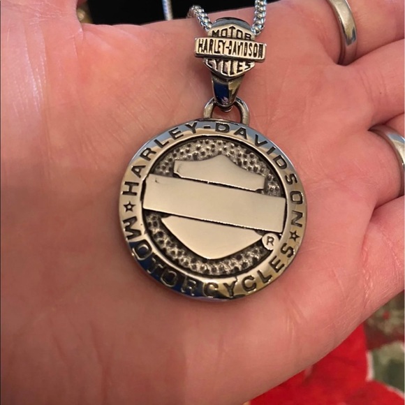 Limited! HD Mens Necklace - Picture 3 of 6